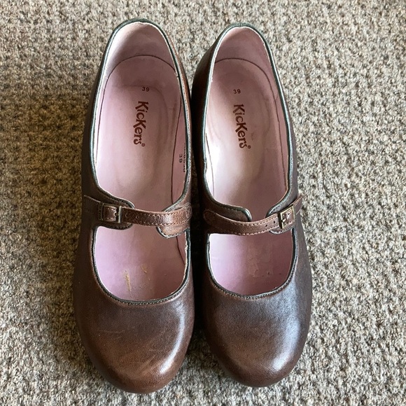 Kickers Mary Jane Pumps Sz 39 